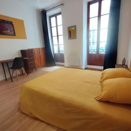 Appartement En Plein Centre. Carpentras Exteriör bild