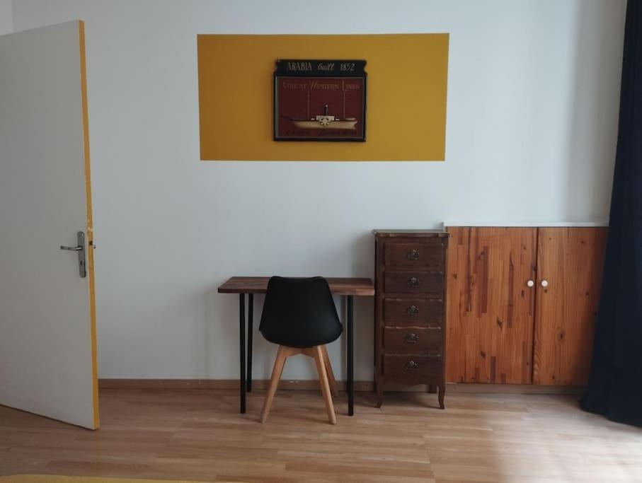 Appartement En Plein Centre. Carpentras Exteriör bild
