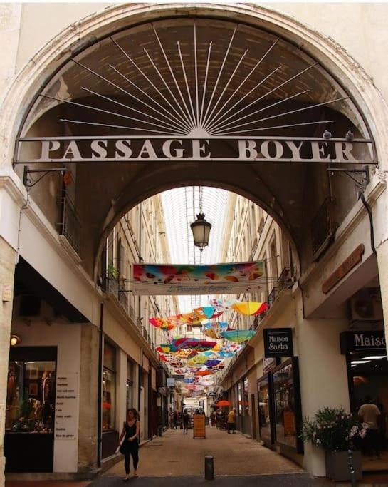 Appartement En Plein Centre. Carpentras Exteriör bild